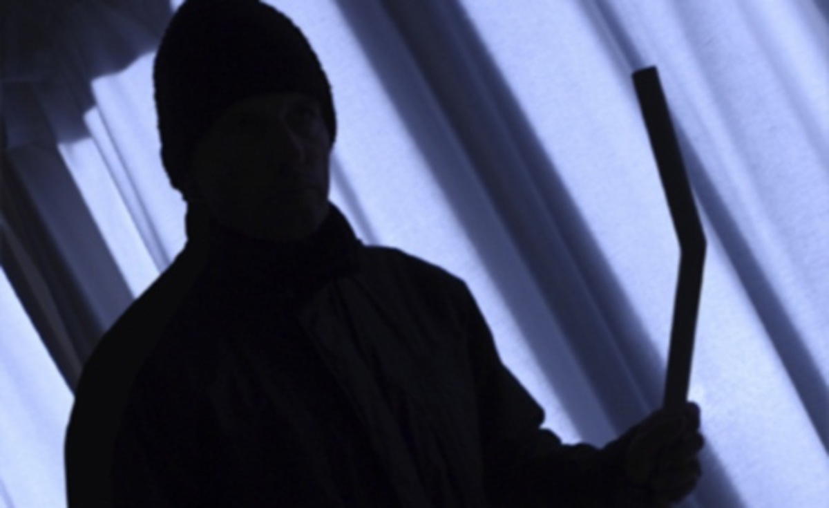 Σκηνοθέτησαν ληστεία για να κλέψουν 38χρονο με κινητικά προβλήματα