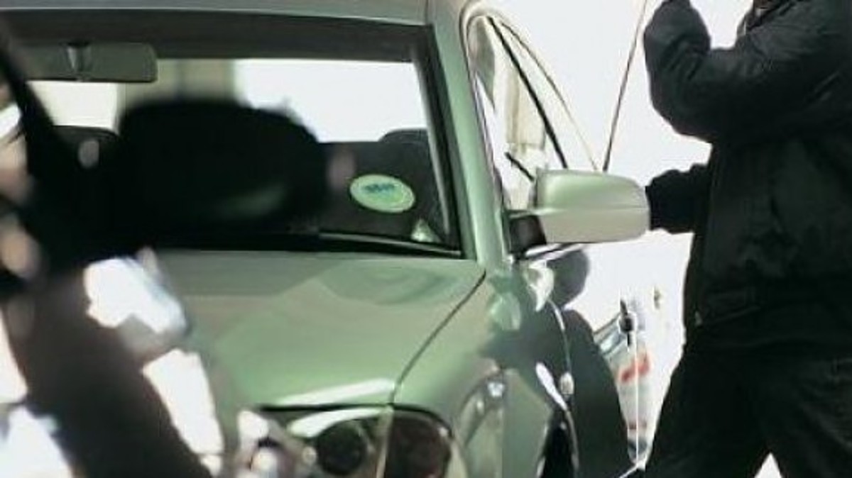 Στη φυλακή αν σας κλέψουν το αυτοκίνητο!