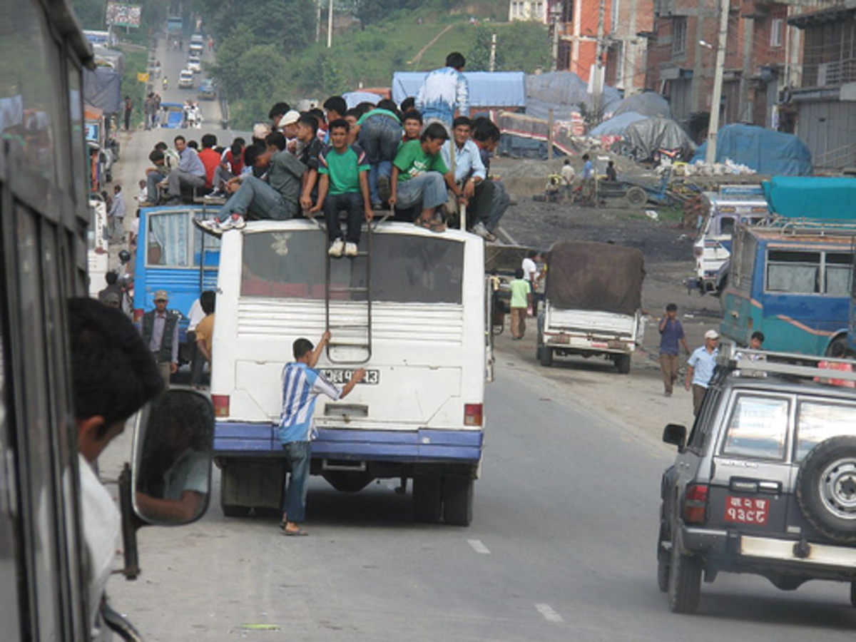 Νεπάλ – Πτώση λεωφορείου σε ποταμό, 30 νεκροί