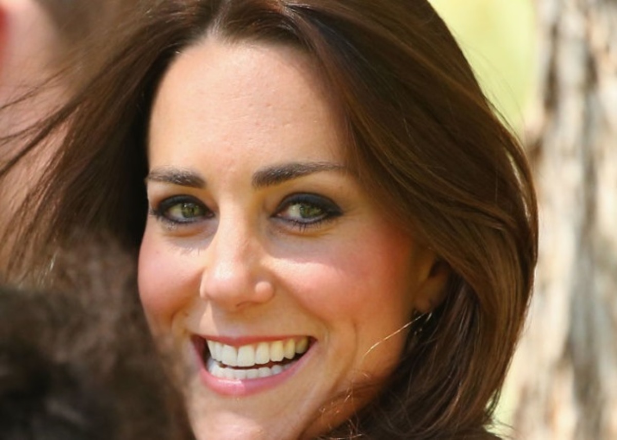 Η υπέρλαμπρη Kate Middleton πήρε την “εκδίκησή” της στο Παρίσι βγάζοντας τον William… knock out!