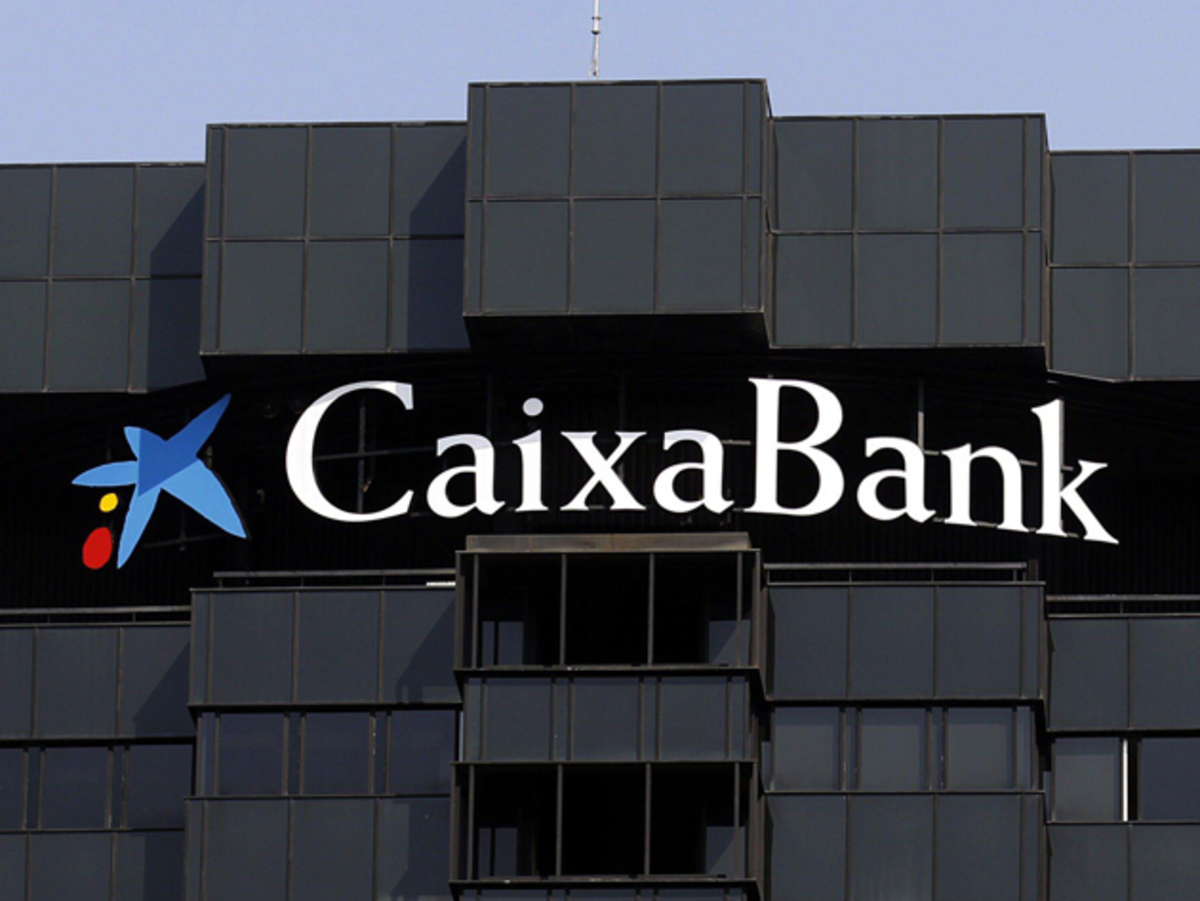 Ισπανία: 3.000 απολύσεις σχεδιάζει η μεγαλύτερη τράπεζα της χώρας