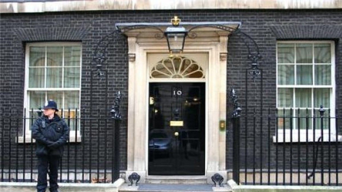 Το Λονδίνο καλεί Αναστασιάδη