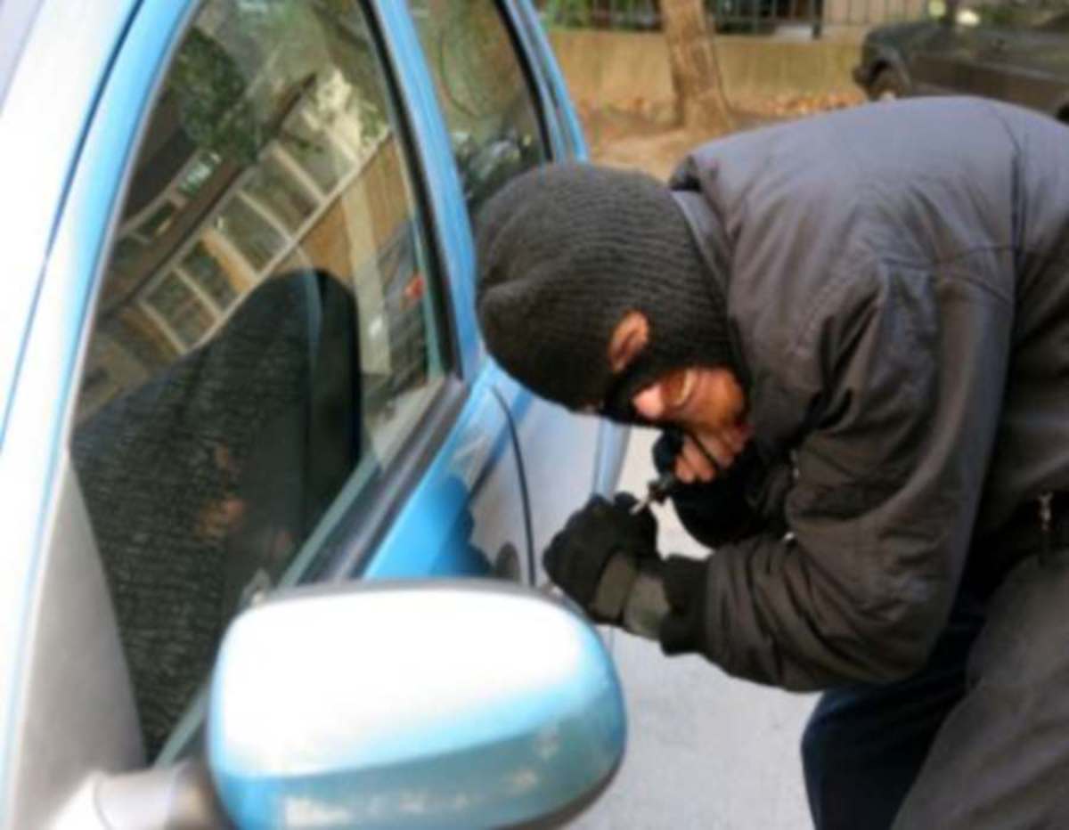 Χανιά: Έκλεψε αυτοκίνητο και τον συνέλαβε… περαστικός!