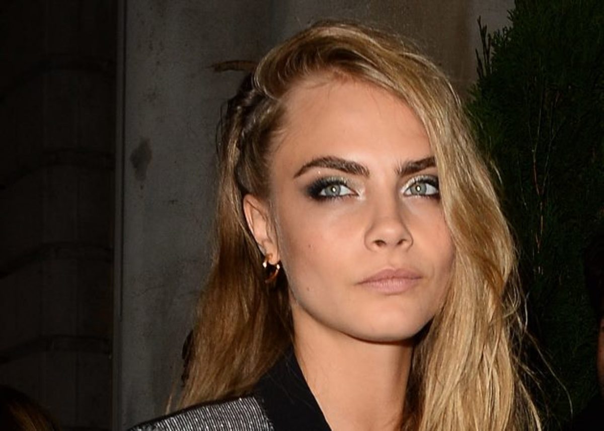 Θέλεις τα φρύδια της Cara Delevigne