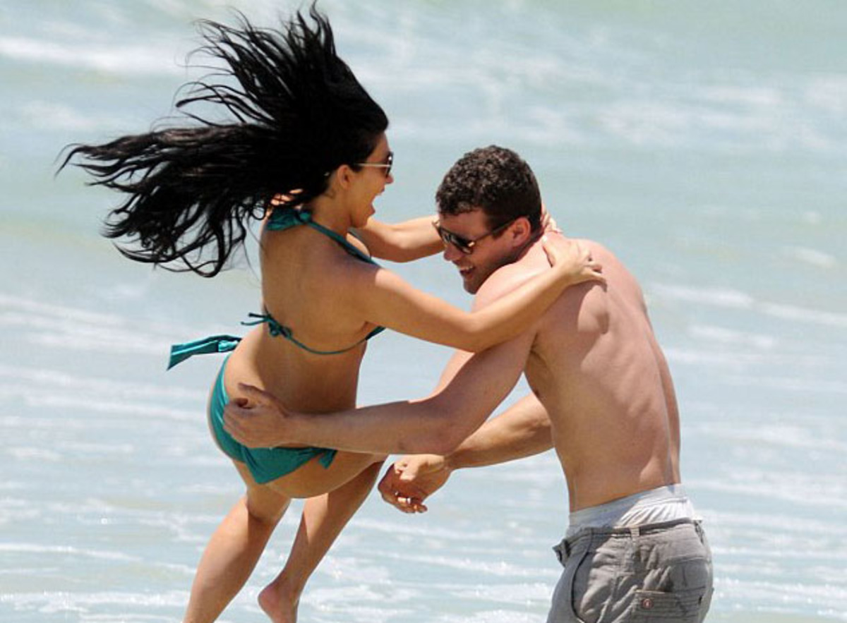 Η Κιμ Καρντάσιαν σε σούπερ αποκαλυπτικές πόζες