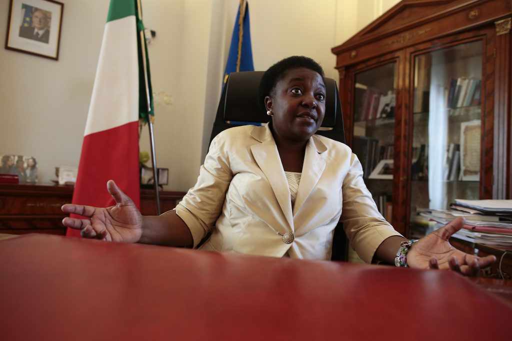 Στο στόχαστρο της Λέγκας του Βορρά η μαύρη υπουργός, Σεσίλ Κιένγκε