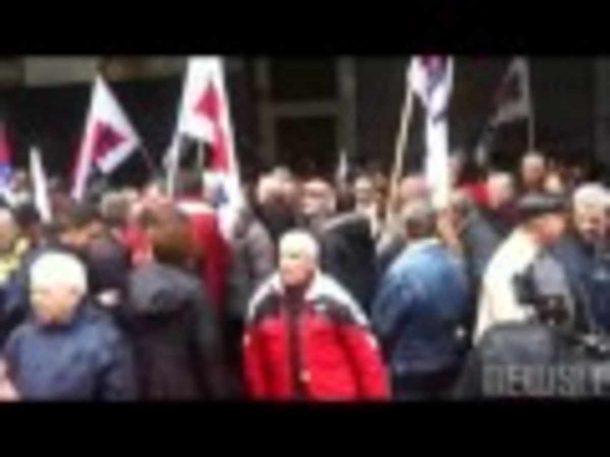Τα συνθήματα της πορείας