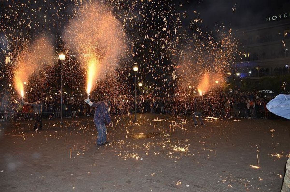 Αγρίνιο: Έκαναν τη νύχτα μέρα οι χαλκουνάδες (ΒΙΝΤΕΟ-ΦΩΤΟ)