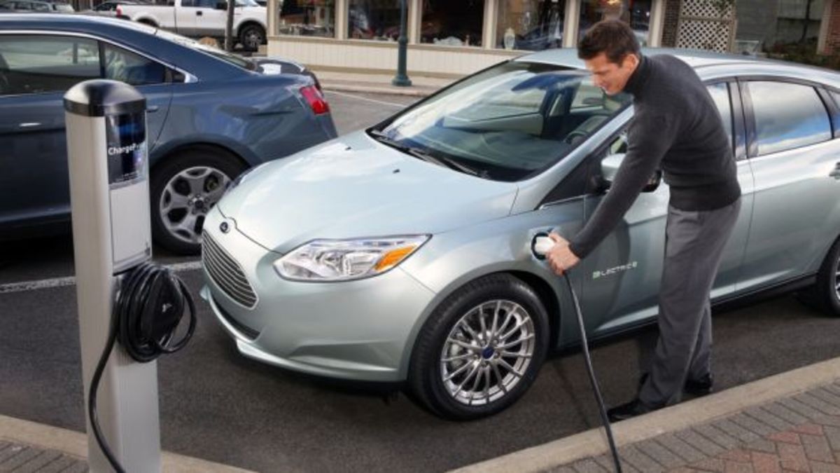 Οι σταθμοί φόρτισης ηλεκτρικών ΙΧ στις ΗΠΑ είναι πλέον περισσότεροι και από τα McDonalds!