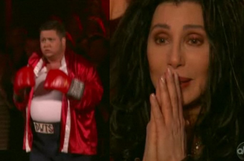 H Cher κλαίει όταν βλέπει τον γιο της να χορεύει ως Ρόκι Μπαλμπόα στο Dancing!