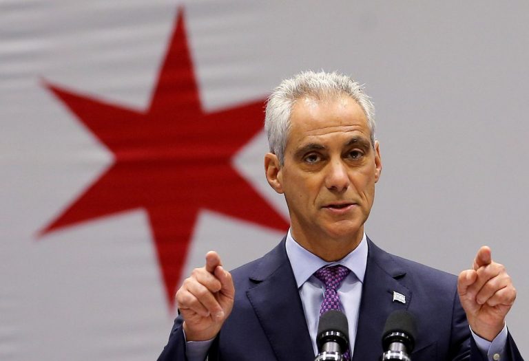 Δήμαρχος Σικάγο: Η πόλη θα παραμείνει ασφαλές καταφύγιο για πρόσφυγες και μετανάστες
