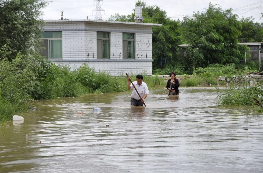 Φονικές πλημμύρες στην Κίνα – Παγιδευμένοι 450 εργαζόμενοι