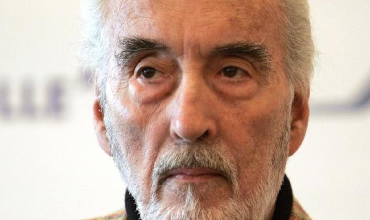 Christopher Lee: Η άγνωστη καριέρα του “Δράκουλα” στην heavy metal!