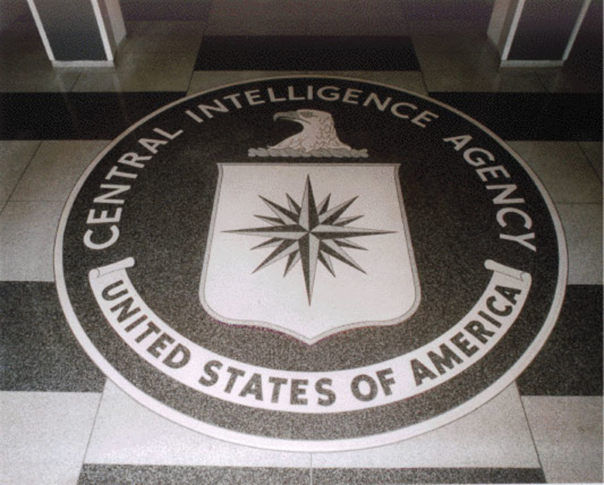Η CIA πληρώνει 10 εκατ. το χρόνο για παρακολουθήσεις!