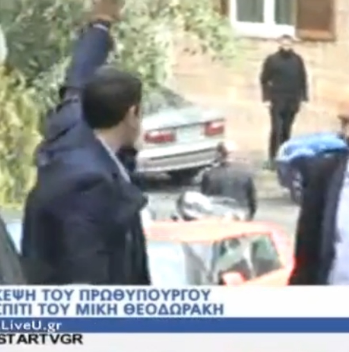 Επίσκεψη Τσίπρα στον Μ.Θεοδωράκη