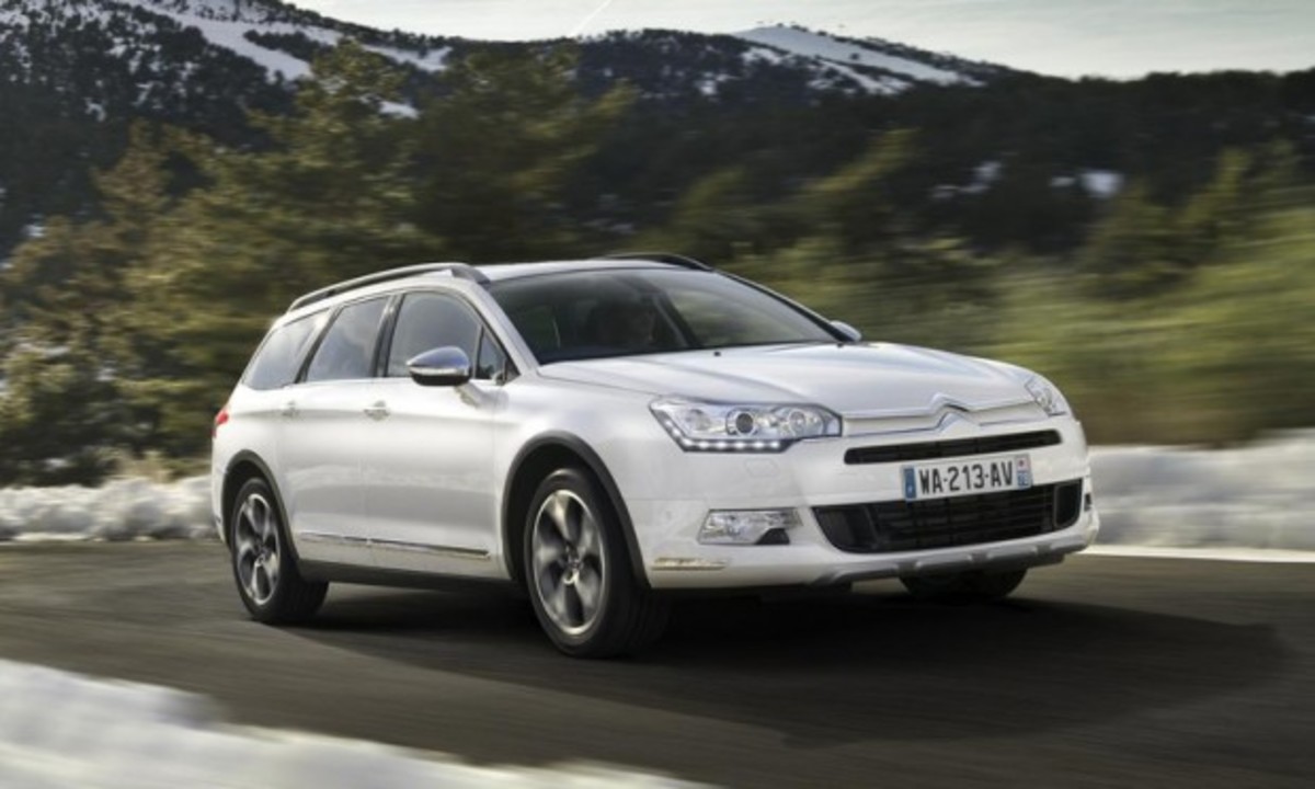 Το νέο Citroën C5 CrossTourer δεν φοβάται να βγει από το δρόμο!