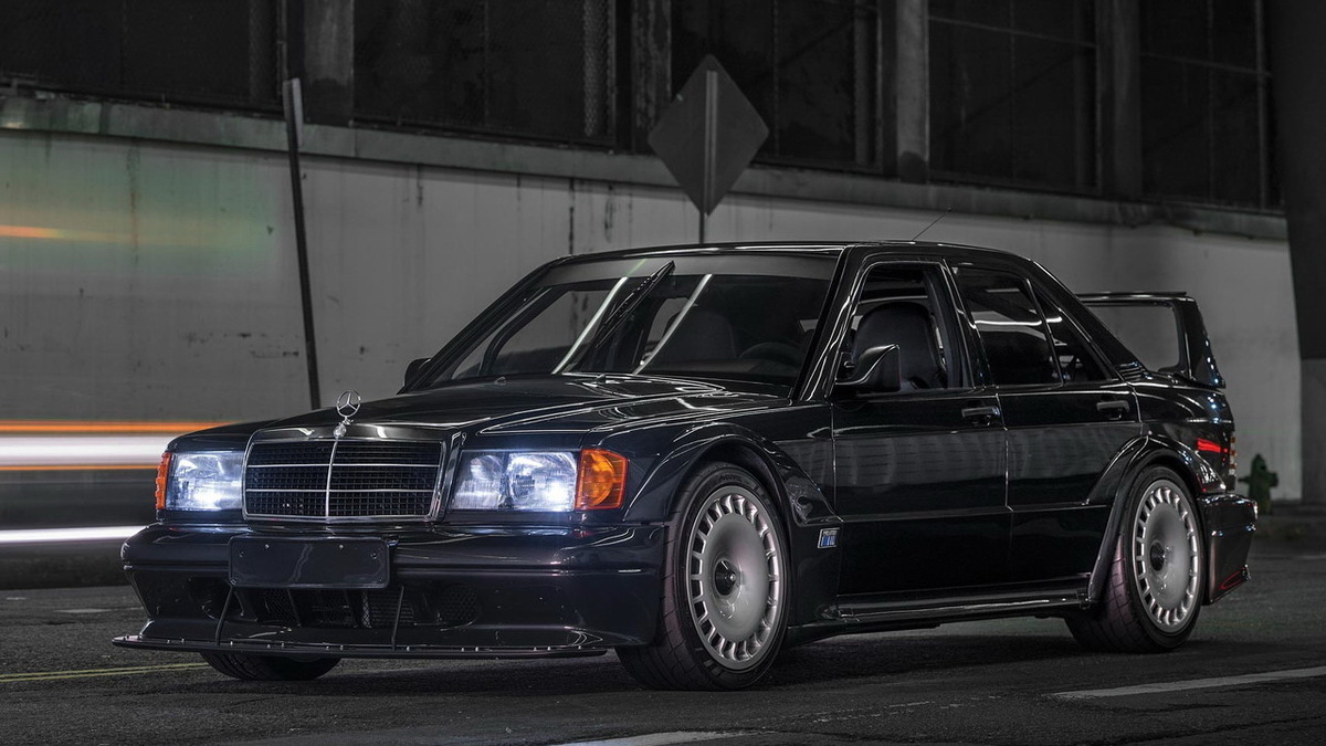 Τιμή σούπερκαρ έπιασε σε δημοπρασία μια Mercedes-Benz 190E Evo II