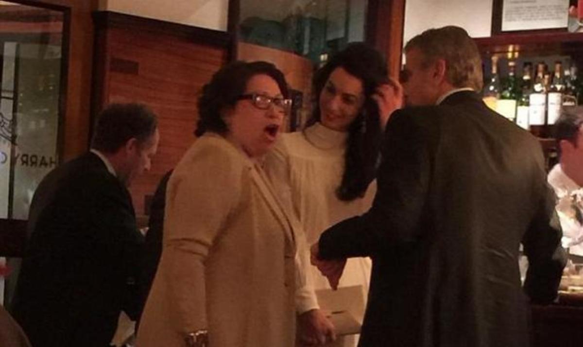 Ποια κρίση στο γάμο; Ο Clooney και η Alamuddin σε ρομαντική έξοδο!