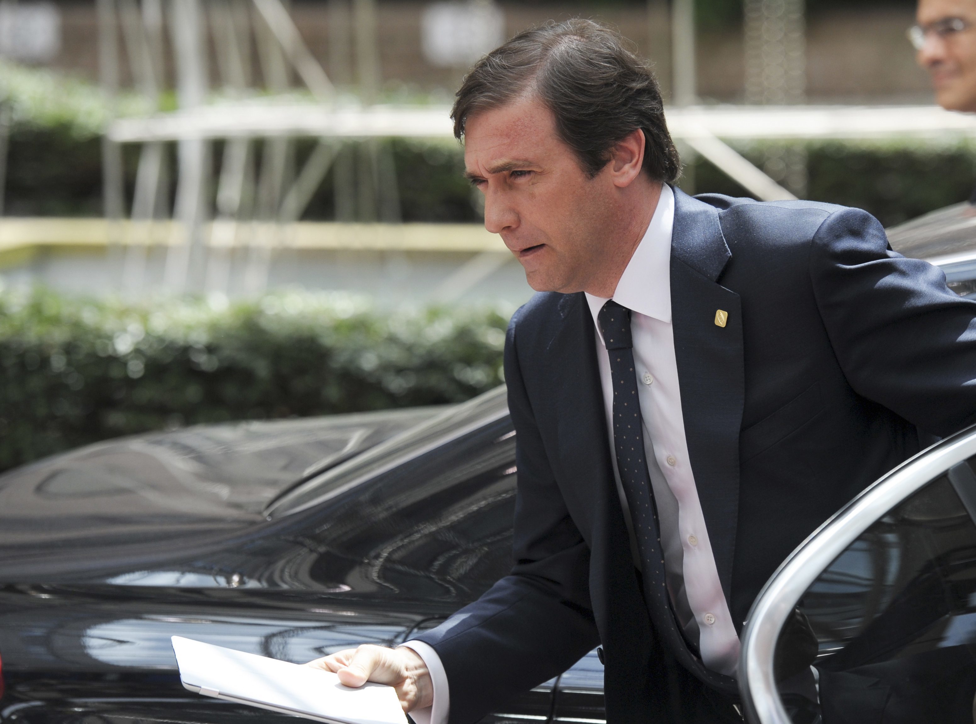 «Αν απορριφθούν τα μέτρα λιτότητας, η κυβέρνηση θα πέσει»