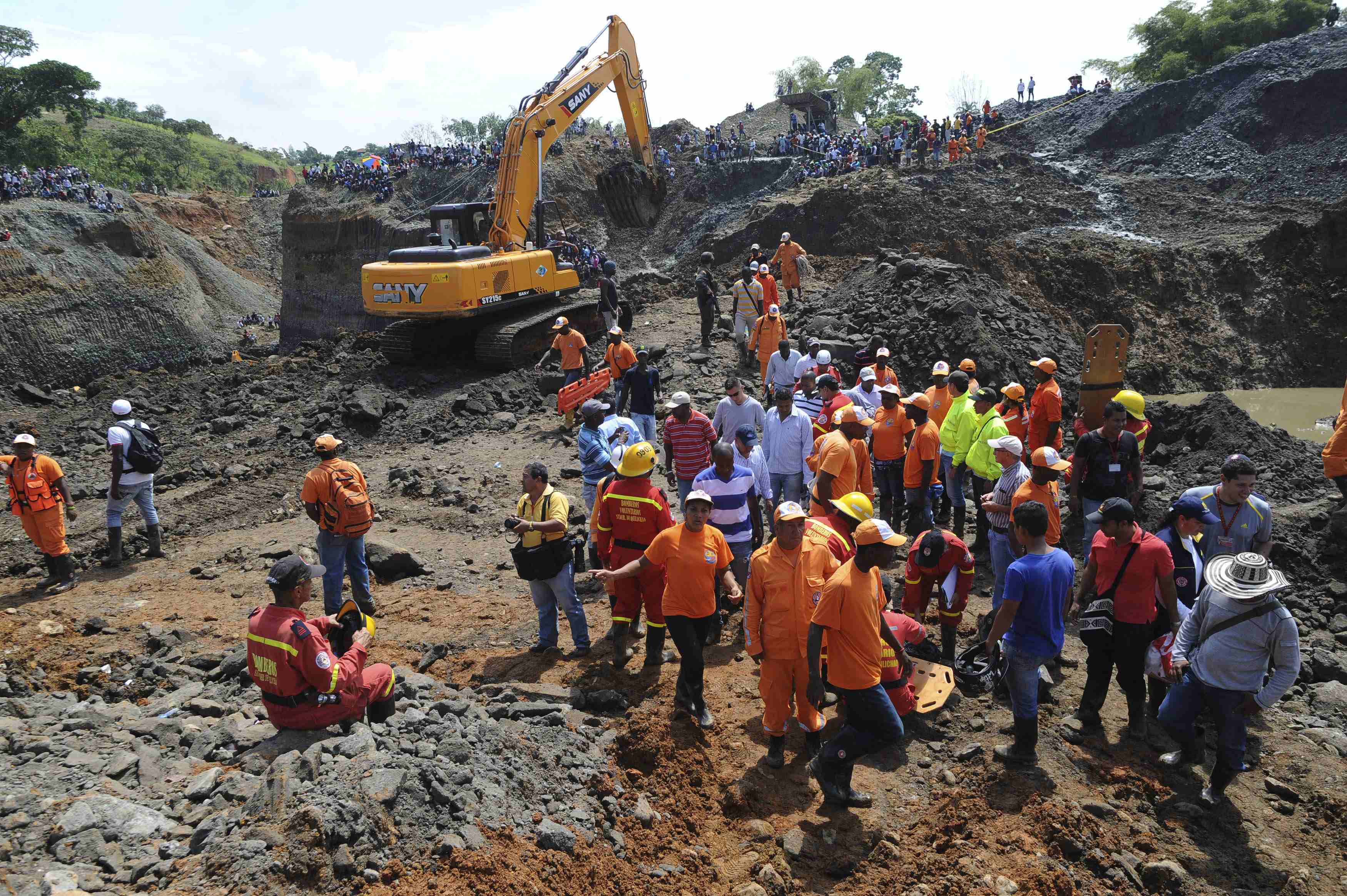 Κολομβία: 12 νεκροί από κατολίσθηση σε παράνομο ορυχείο