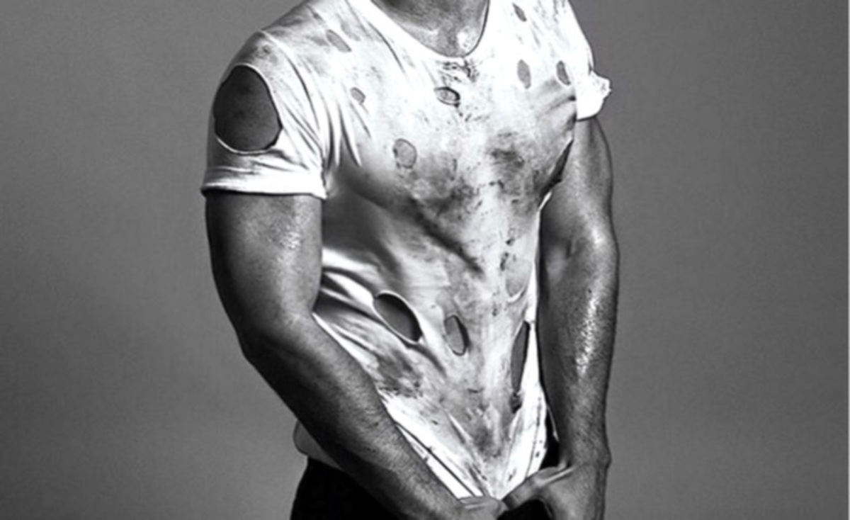 Στο κρεβάτι με τον σύντροφο του γνωστός ηθοποιός [pic]