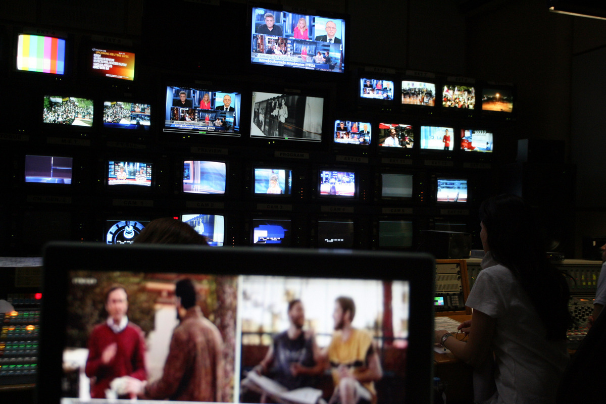 Τηλεοπτικές άδειες: Νέες αιτήσεις από Epsilon TV, Μαρινάκη και Καλογρίτσα