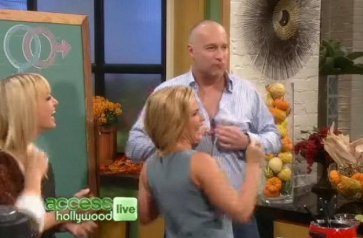 Ο Έινταν από το “Sex and the City” έκανε στριπτίζ σε εκπομπή