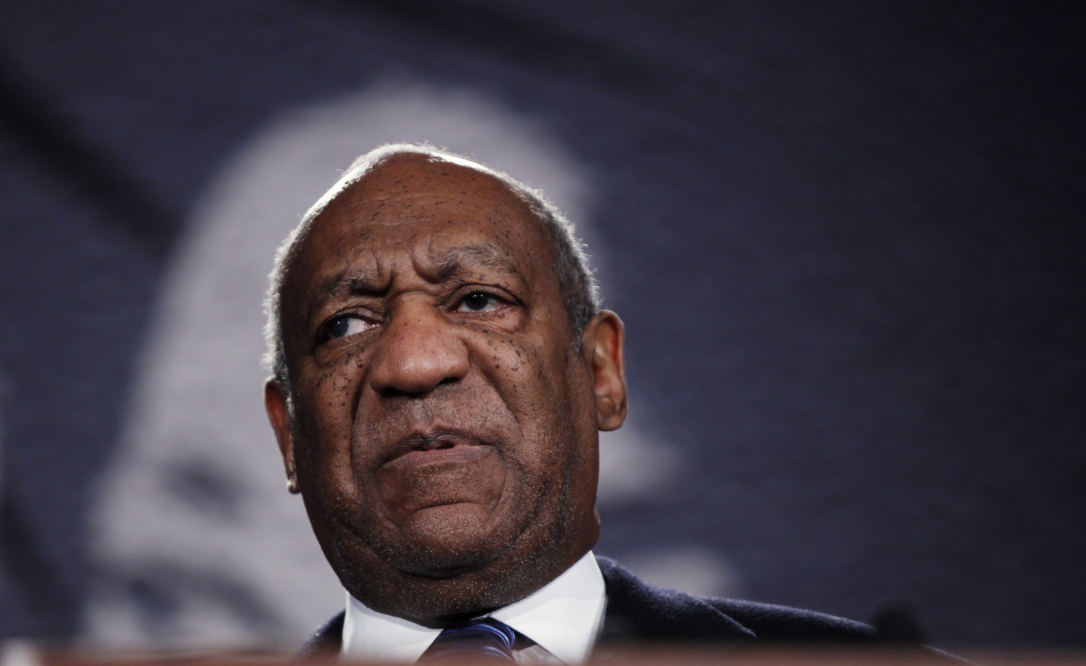 Το σκοτεινό παρελθόν του Βill Cosby και οι κατηγορίες βιασμών: Τα θύματα καταγγέλουν – Ο ηθοποιός σιωπά