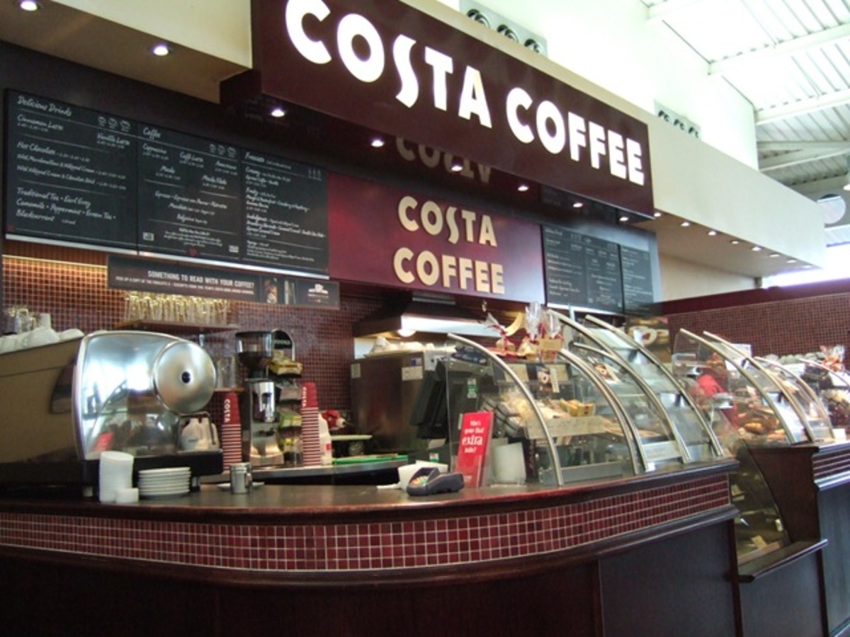 Κλείνουν τα Costa Coffee