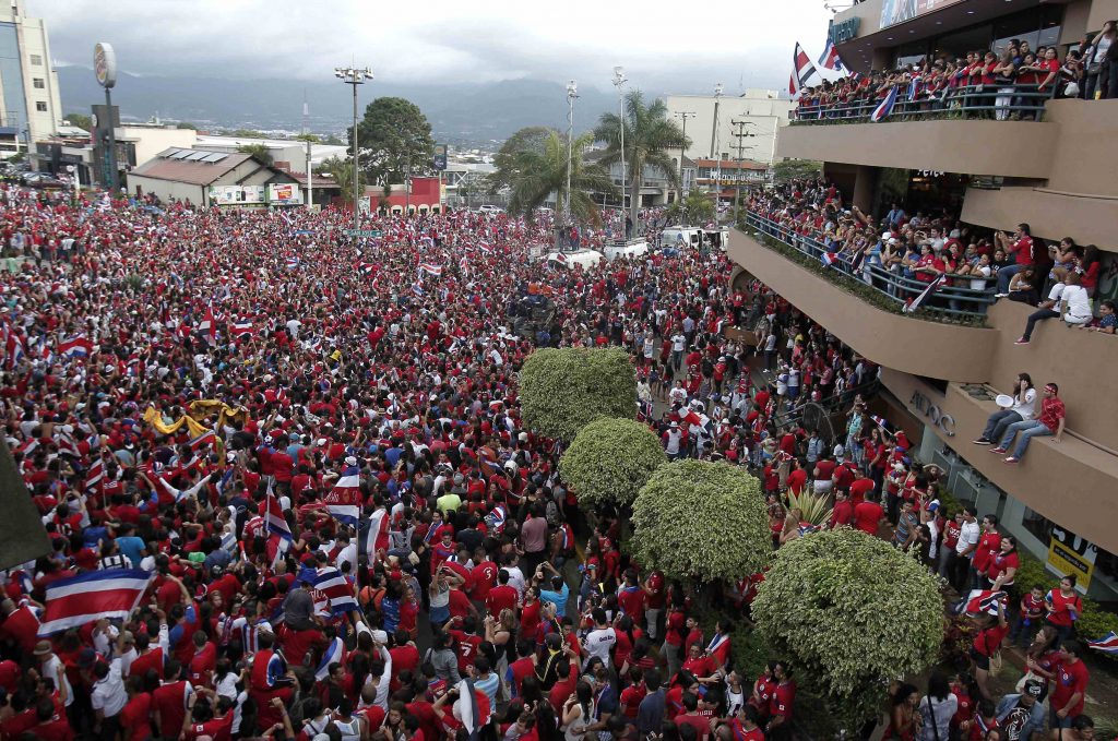 Ξέφρενοι πανηγυρισμοί στην Κόστα Ρίκα – Χιλιάδες στους δρόμους για τη νίκη επί της Ελλάδας (ΦΩΤΟ, VIDEO)
