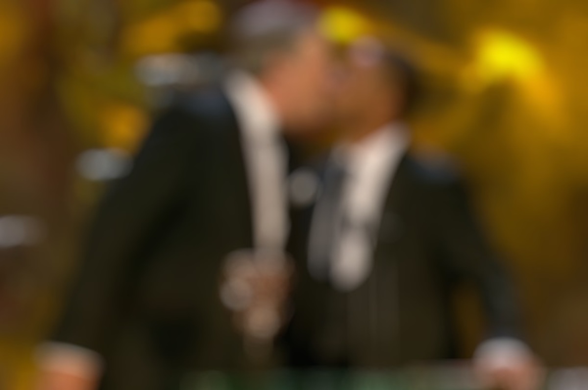 Πασίγνωστοι άντρες ηθοποιοί αντάλλαξαν φιλιά στο στόμα!