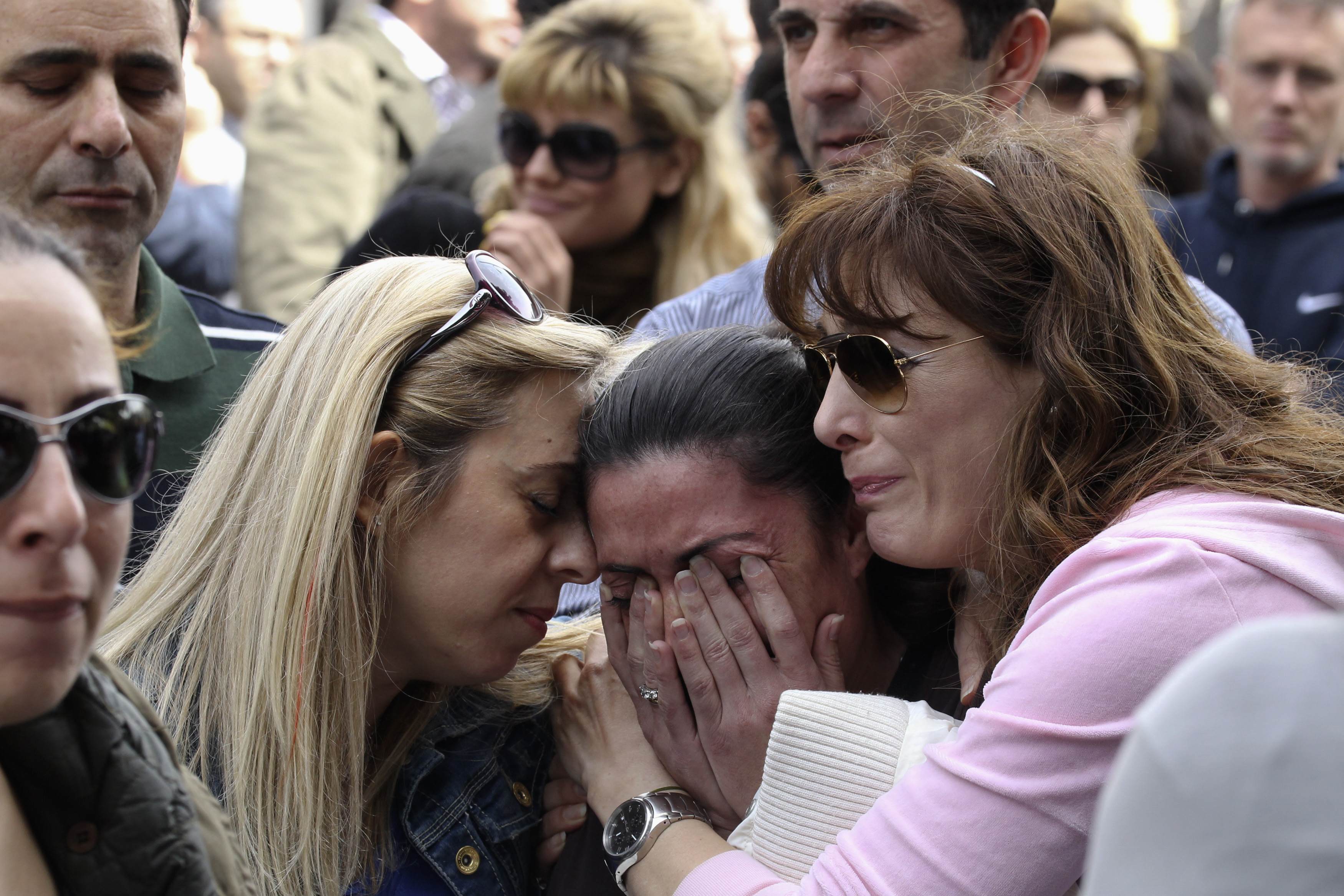 Η Κύπρος της απόγνωσης… Συγκλονιστικές φωτογραφίες