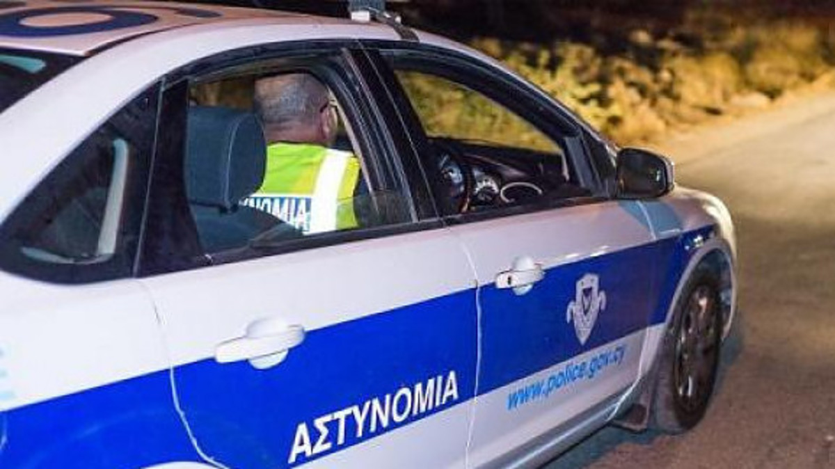 Νταής αστυνομικός απείλησε πολίτη