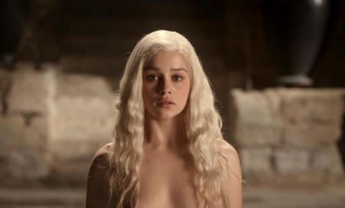 H Daenerys έκοψε τούρτα στα γυρίσματα στην Ισπανία! (Φωτό)