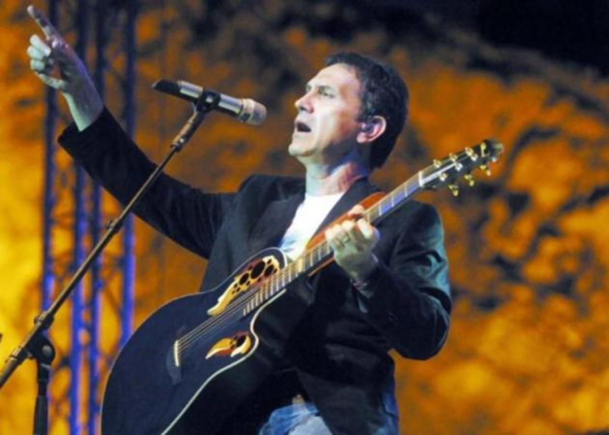 Χαμός με τη συναυλία του Νταλάρα στην Άγκυρα – “Φιλάργυρο” και “ανθέλληνα” τον αποκάλεσαν οι Κύπριοι