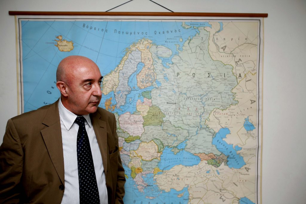 Ο πρωθυπουργός ξήλωσε σε χρόνο ρεκόρ τον Γ. Δαραβίγκα
