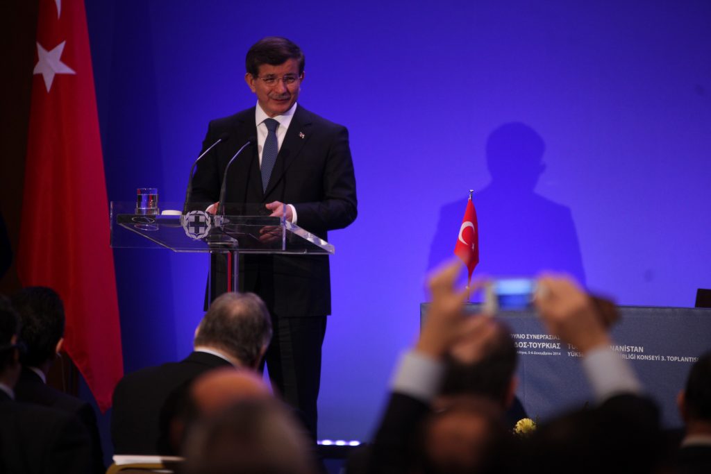 Νταβούτογλου: «Ίσα δικαιώματα για το αέριο στους Τουρκοκύπριους εδώ και τώρα»