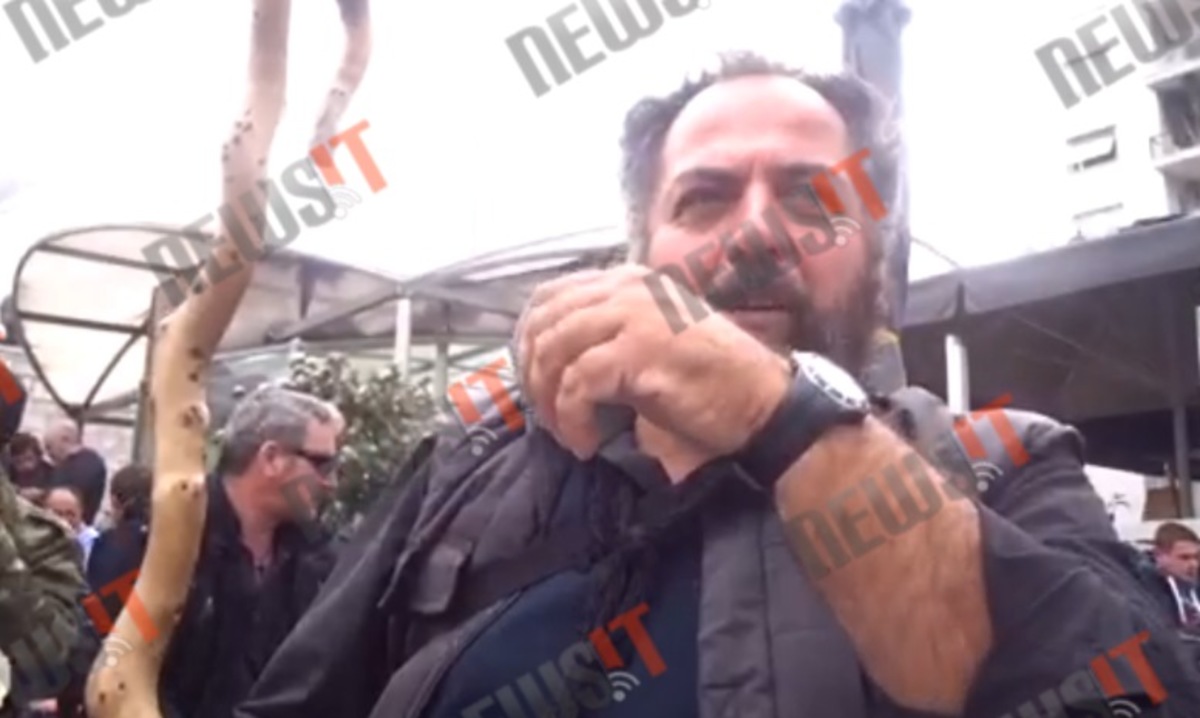 Κρητικός αγρότης στο Σύνταγμα