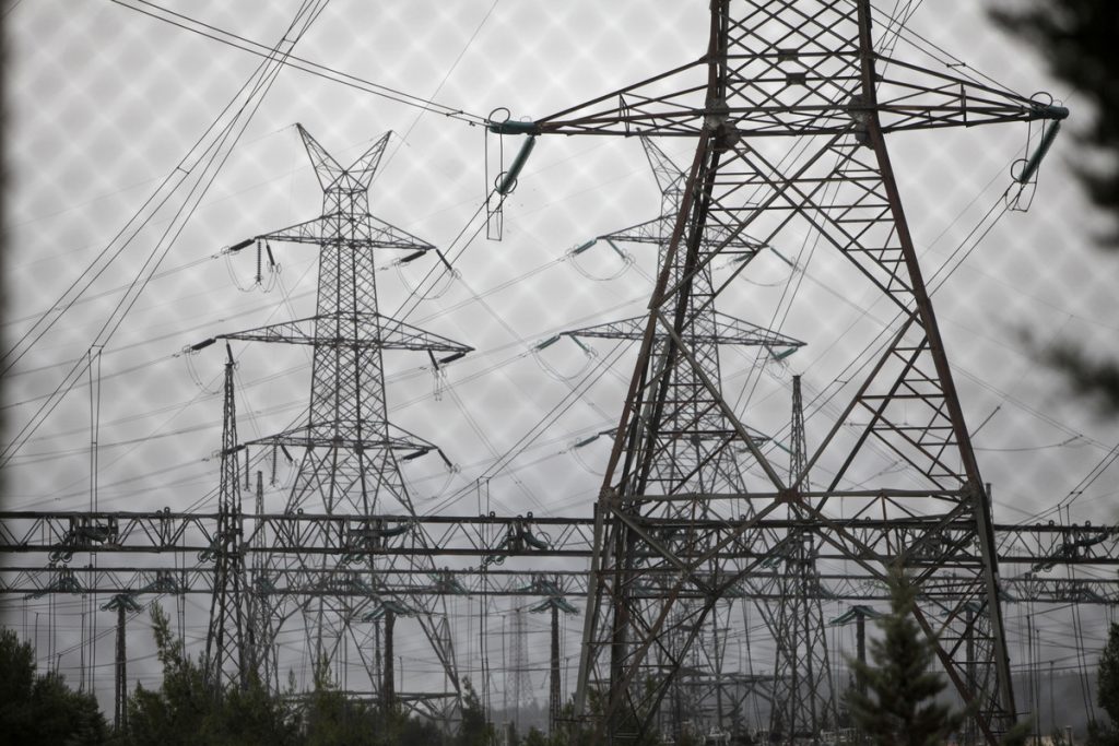 Καλαμάτα: Θρήνος για τους δύο φοιτητές που έπαθαν ηλεκτροπληξία