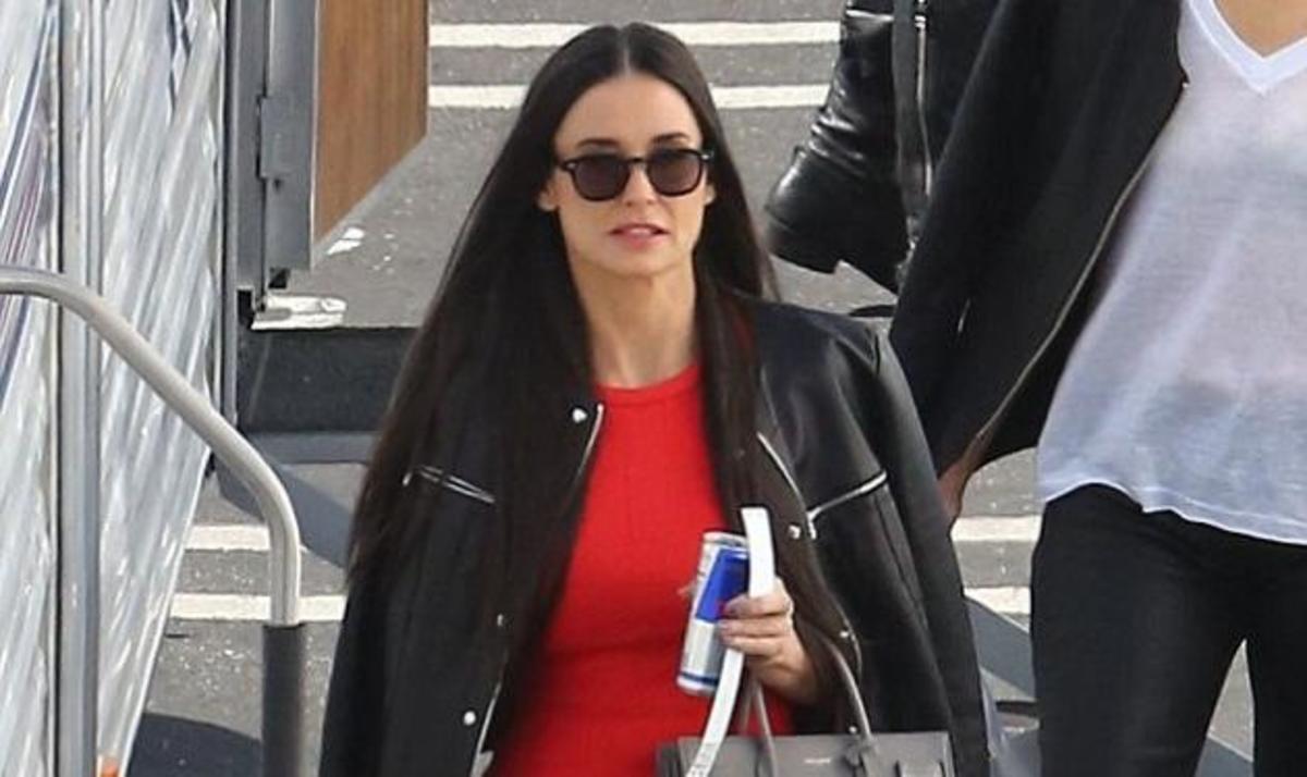 Demi Moore: Στα 52 της είναι “φτυστή” με την 26χρονη κόρη της, Rumer