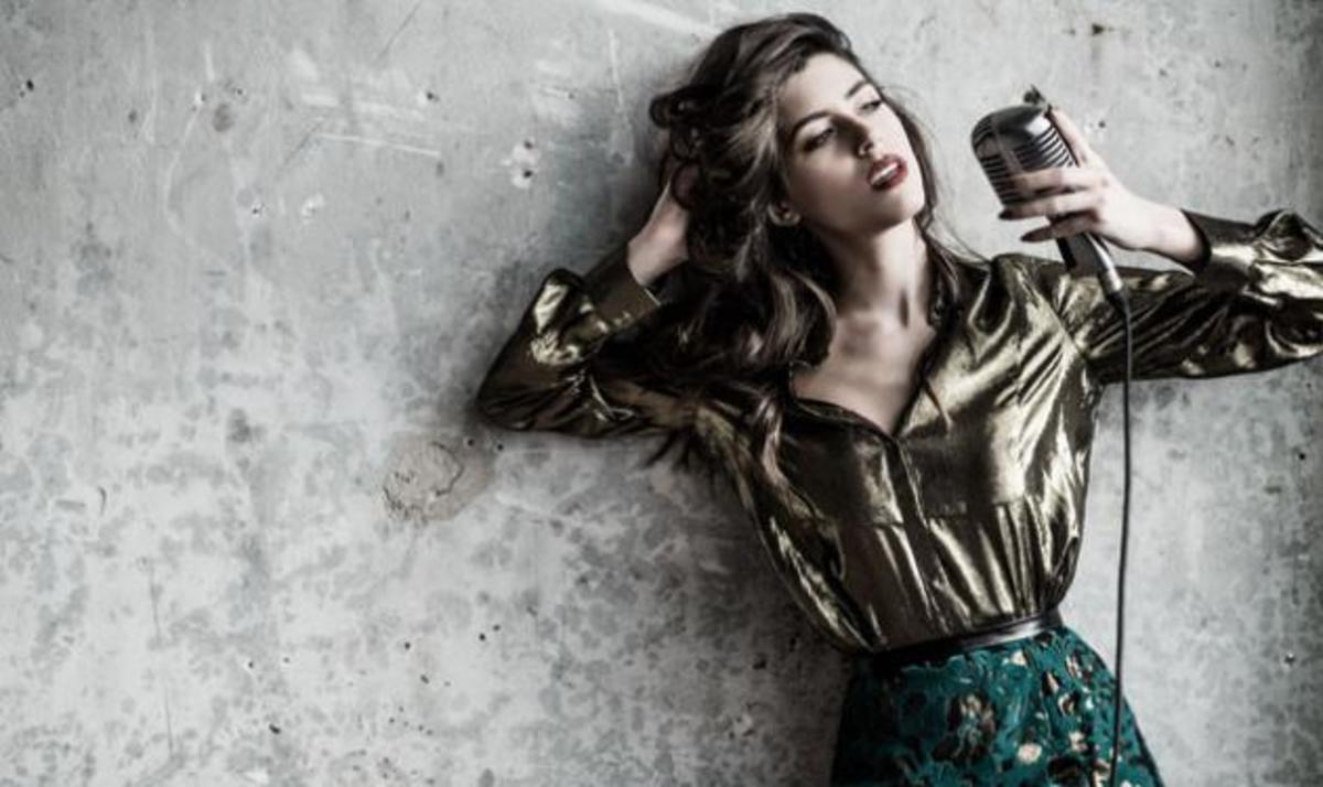 Demy: Όσα αποκαλύπτει για τον έρωτα, μετά το χωρισμό με τον Άκη Πετρετζίκη