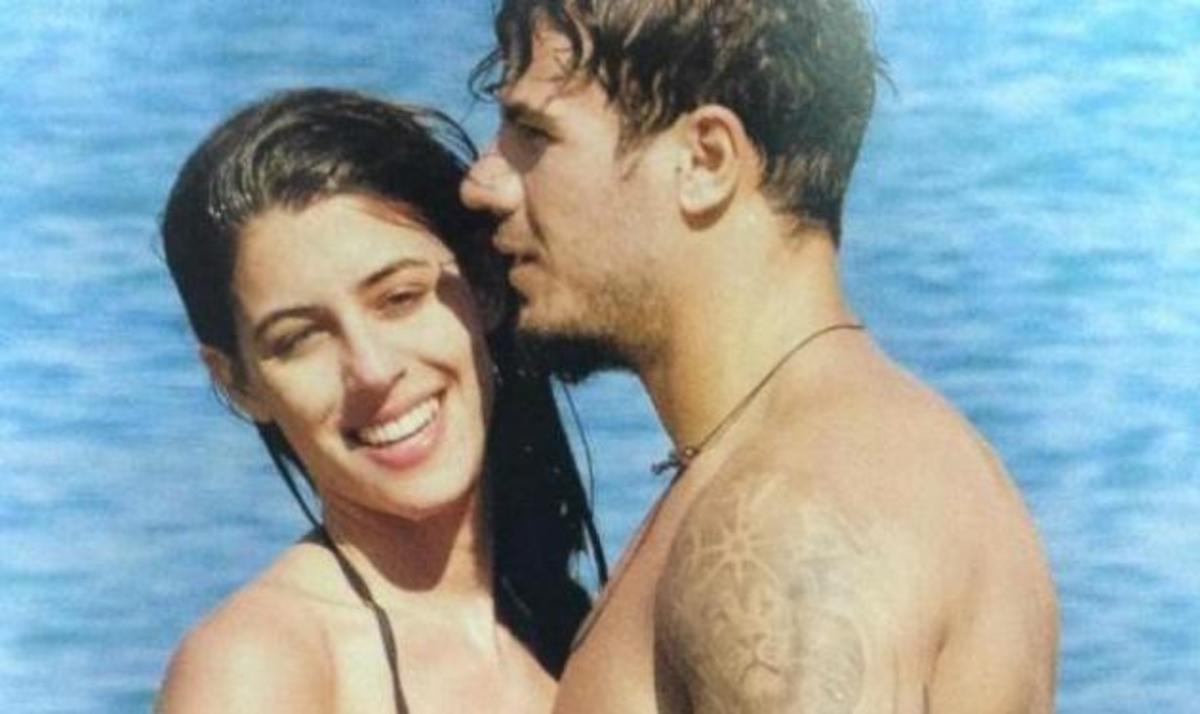 Demy – Άκης Πετρετζίκης: Ερωτευμένοι στην Κρήτη! Φωτογραφίες