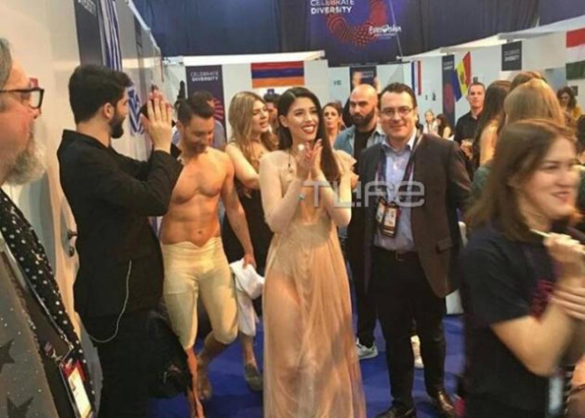 Eurovision – Τελικός: Τι έκανε η Demy πριν βγει στη σκηνή! Αποκλειστικές εικόνες