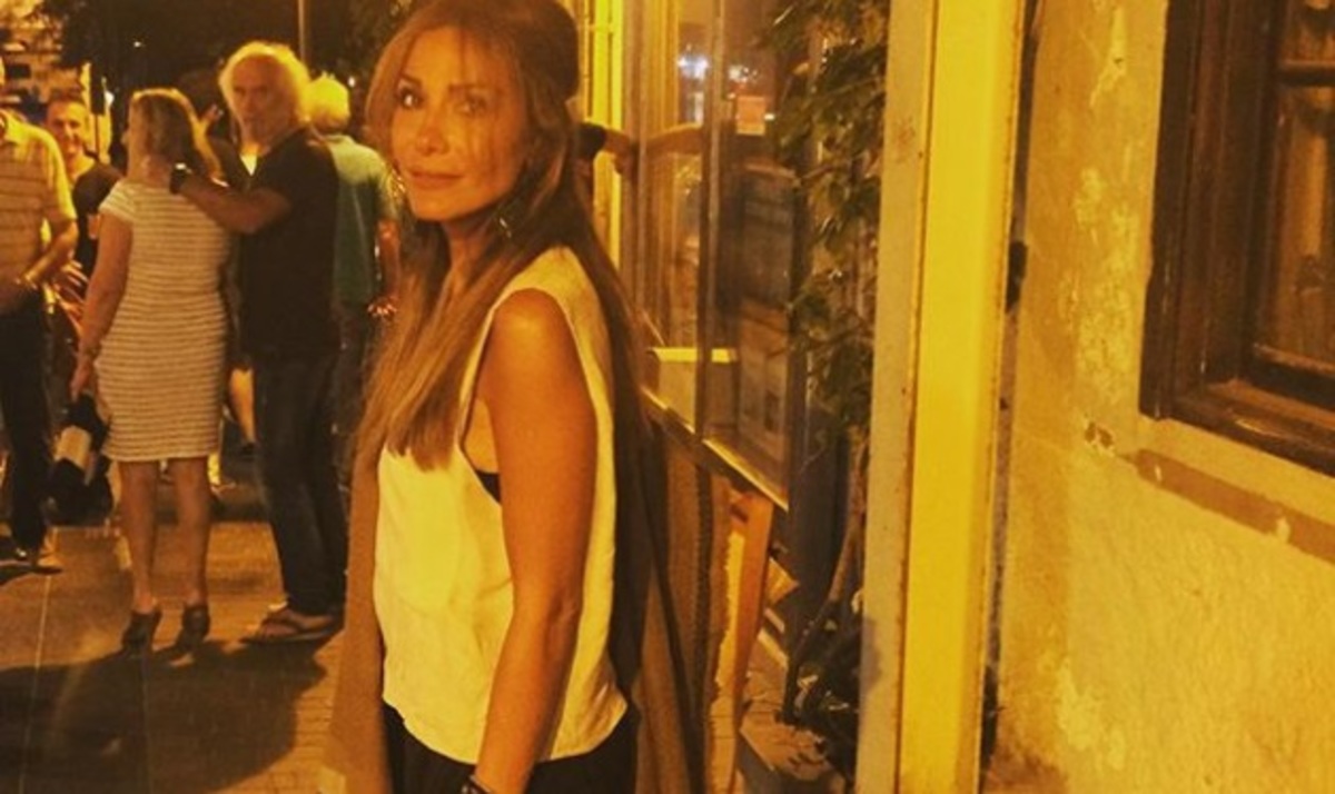 Η τελευταία βραδιά των διακοπών της Δέσποινας Βανδή στη Λήμνο