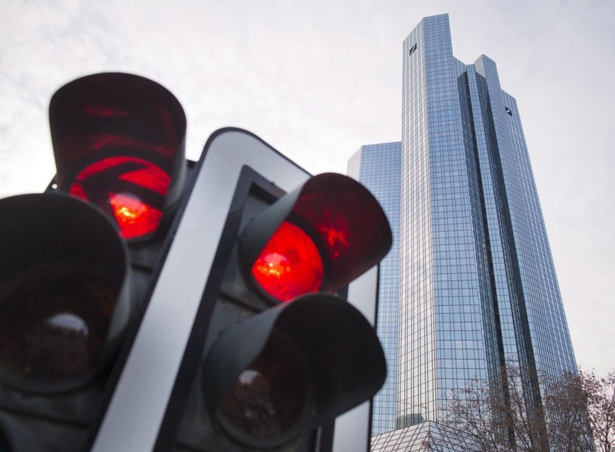 Η Γερμανία απειλεί την ευρωπαϊκή και την παγκόσμια οικονομία