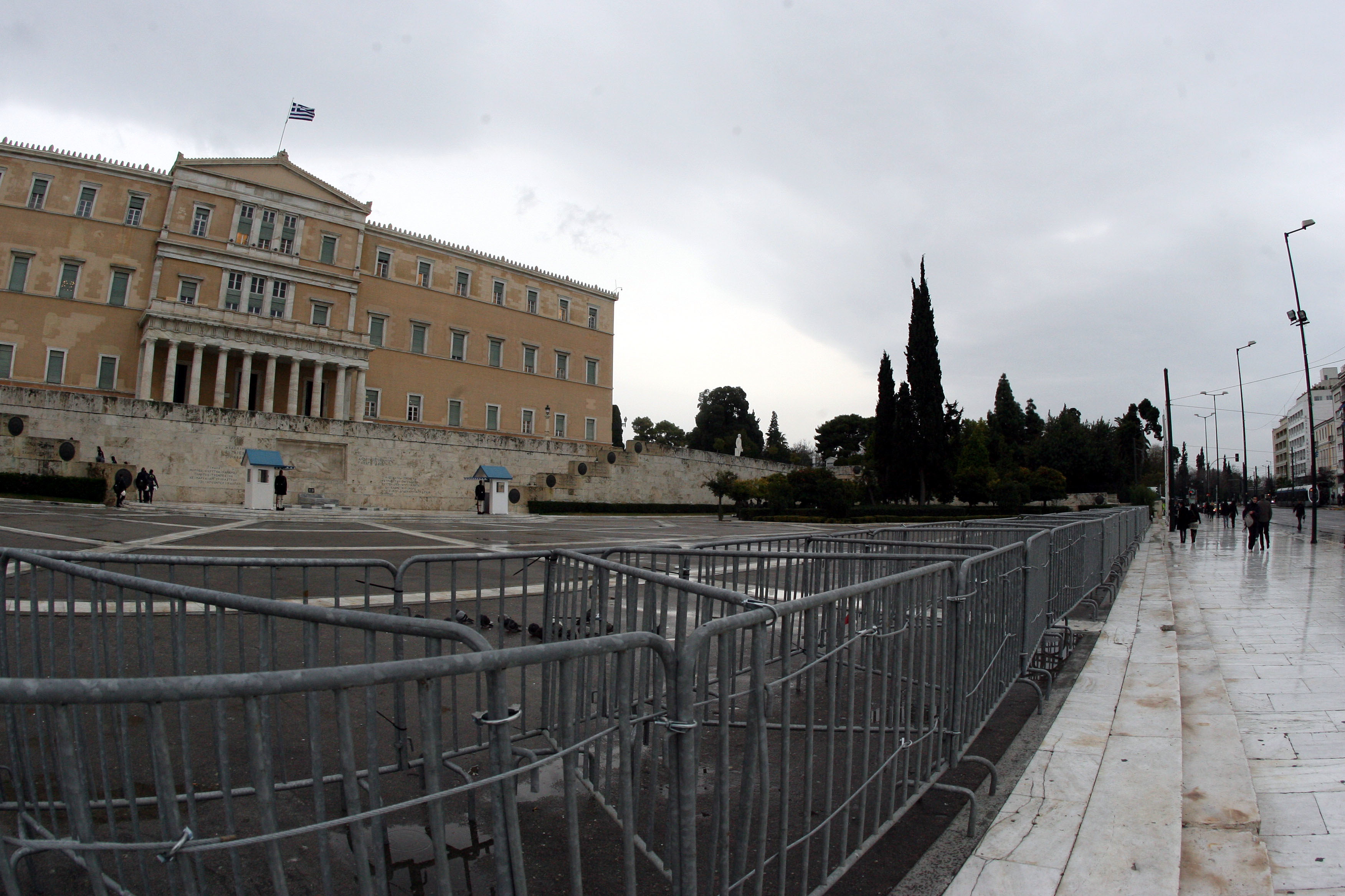 Απαγορεύτηκαν οι διαδηλώσεις το επόμενο διήμερο – Στα κάγκελα ο ΣΥΡΙΖΑ
