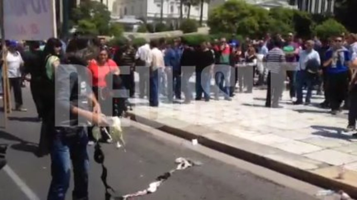 Διαμαρτυρία με εσώρουχα