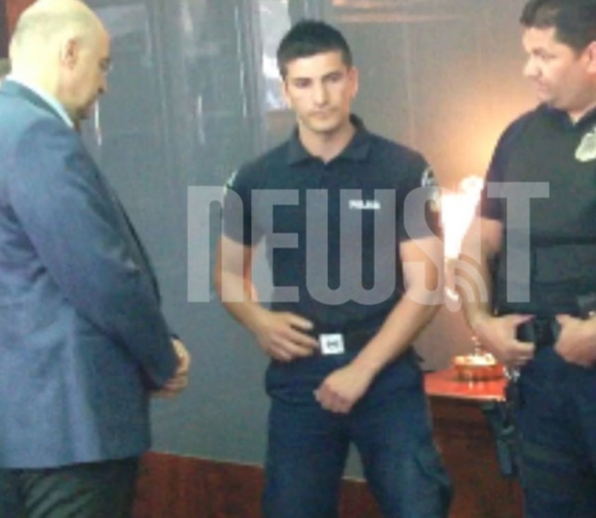 “Η σφαίρα με βρήκε στην κοιλιά” – Οn camera ο αστυνομικός της ΔΙΑΣ που πυροβολήθηκε στο Παγκράτι – VIDEO