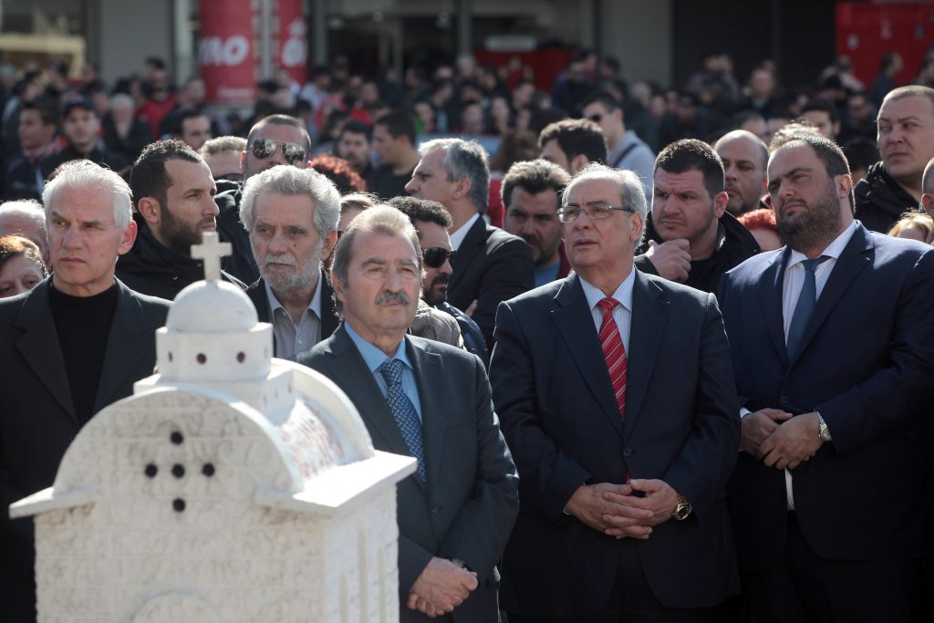 Φραστικό επεισόδιο Μιχαλολιάκου-Μαρινάκη στον Πειραιά