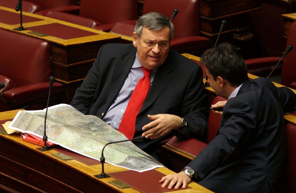 Η ΓΕΝΟΠ ΔΕΗ κατά Μητσοτάκη και Στέφανου Μάνου
